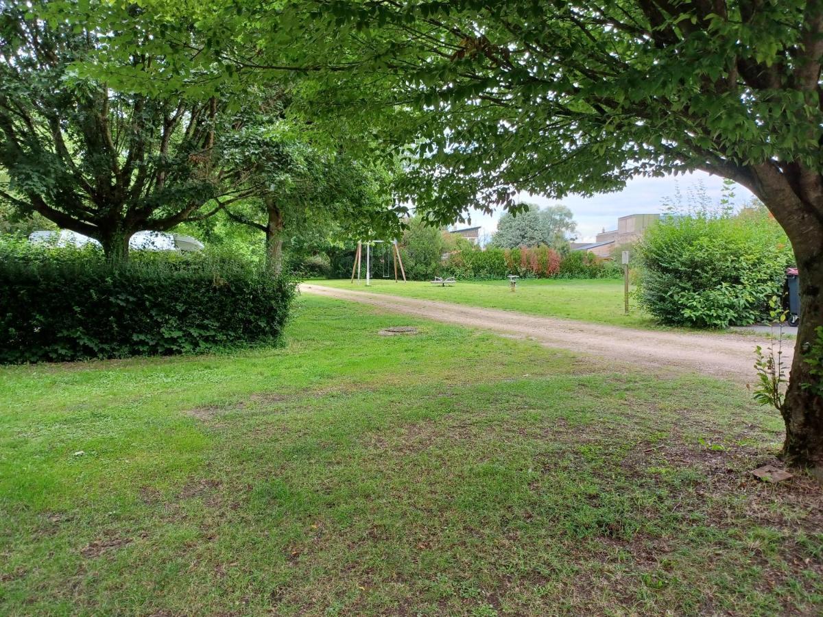 Camping Le Vallage Attigny ภายนอก รูปภาพ