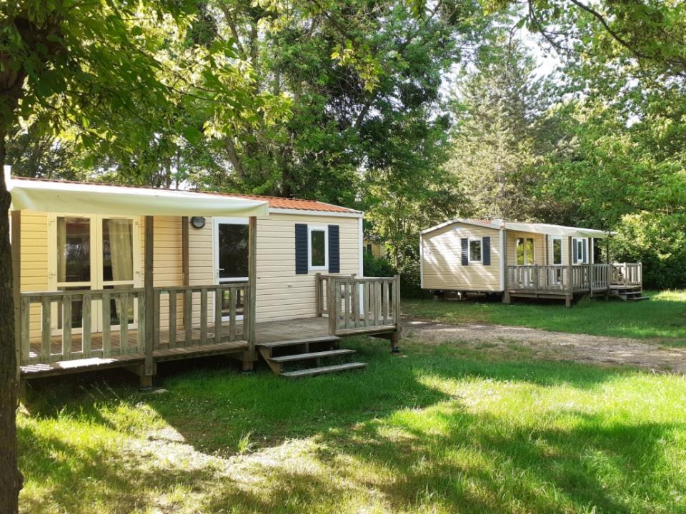 Camping Le Vallage Attigny ภายนอก รูปภาพ