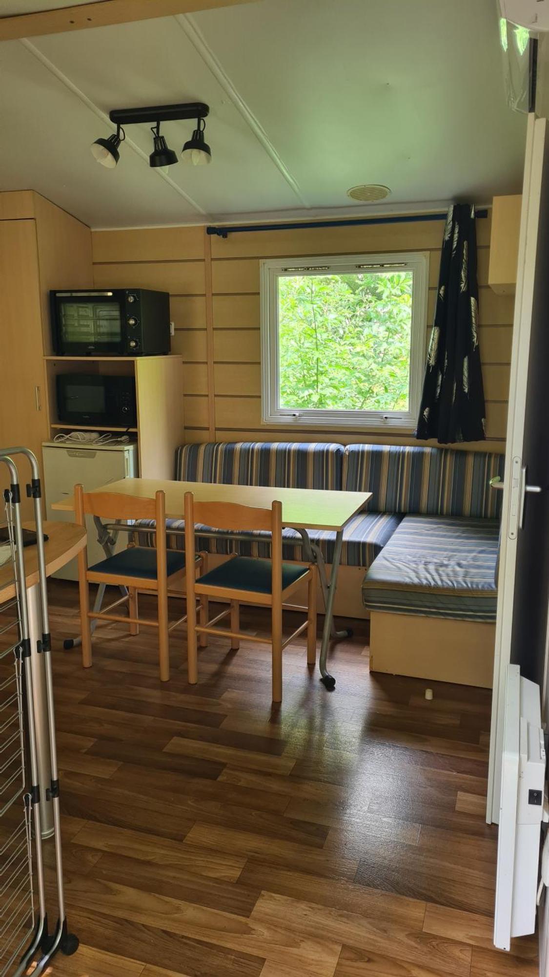 Camping Le Vallage Attigny ภายนอก รูปภาพ